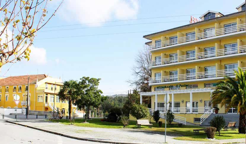 Hotel Montemuro Castro Daire Eksteriør billede
