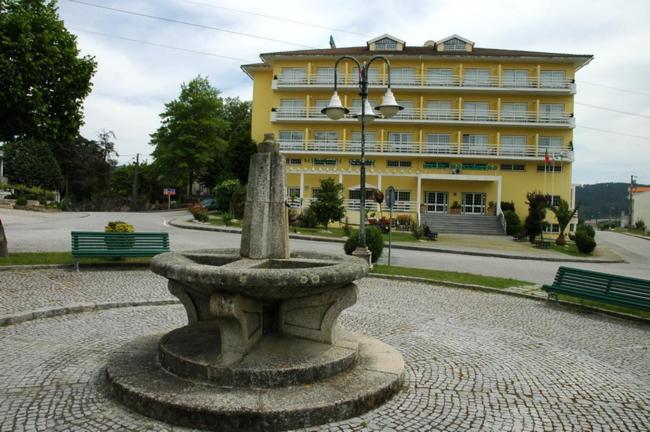 Hotel Montemuro Castro Daire Eksteriør billede